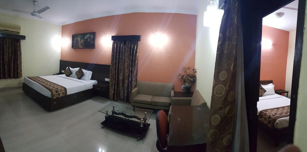 Green Villa Bed & Breakfast New Delhi Exterior photo